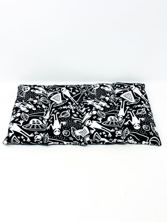 Aliens (Glow in the Dark) - Lap Bag