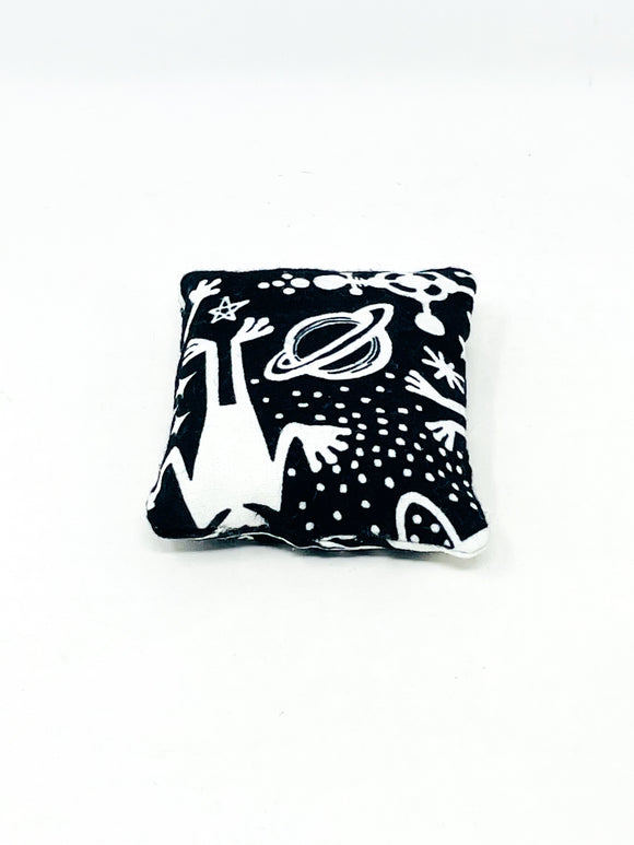 Aliens (Glow in the Dark) - Small Bag